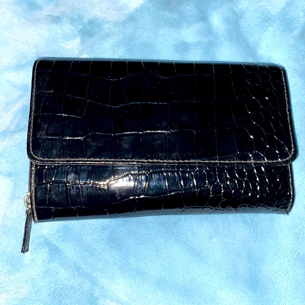 ***BLACK FAUX LEATHER SNAKE SKIN WALLET***